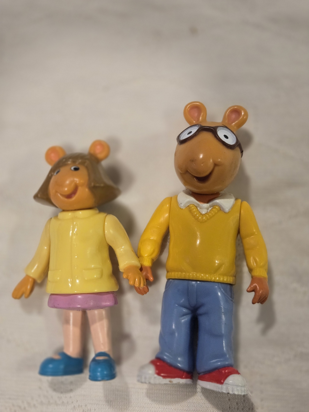 1998 Marc Brown Arthur And DW 4” posable Figure Hasbro Set Of 2 Collectable